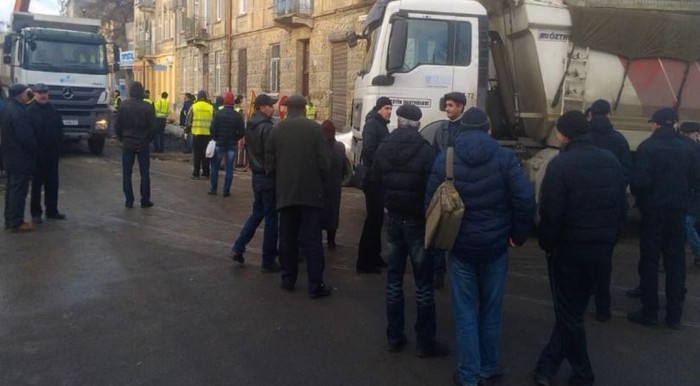 Новина - Транспорт та інфраструктура - У Львові протестують проти заміни бруківки на асфальт
