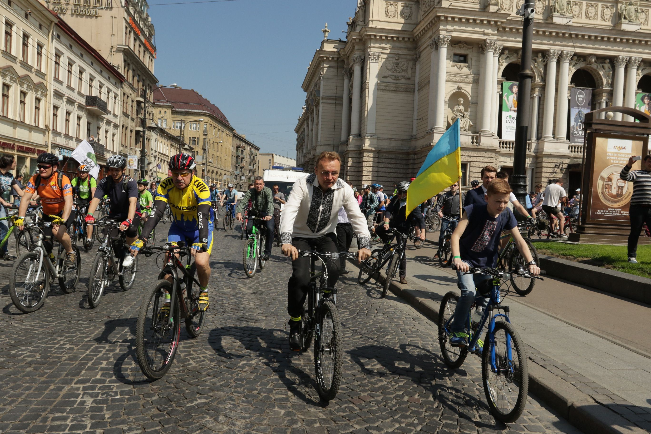 Новина - Події - Мер Львова взяв участь у найбільшому міському велопараді (фото, відео)
