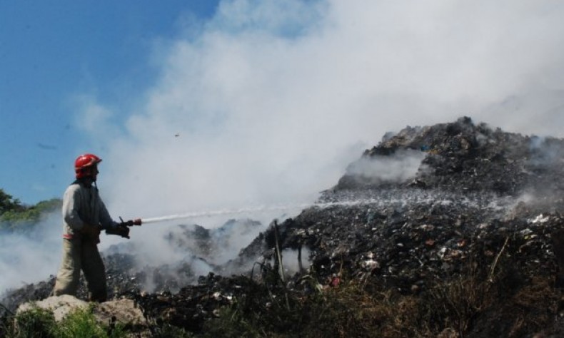 Новина - Події - Стали відомі ймовірні причини загоряння Грибовицького сміттєзвалища