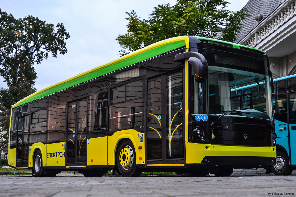 Новина - Транспорт та інфраструктура - Стало відомо, на який маршрут пустять всі нові автобуси "Електрон"