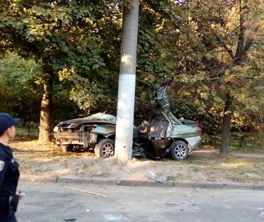 Новина - Події - Моторошна ДТП у Львові: загинули двоє людей