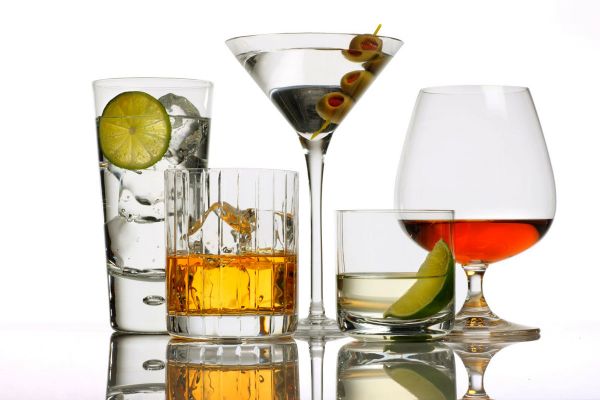 Новина - Події - Здоровіше будемо: скільки коштуватимуть алкогольні напої після подорожчання