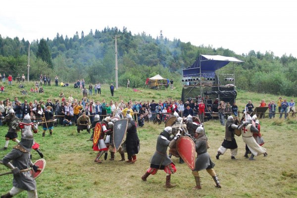 Новина - Події - Як долучитись: середньовічний фестиваль "Ту Стань!" шукає волонтерів