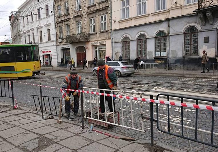 У Львові водій збив людей на пішохідному переході. Фото умовне.
