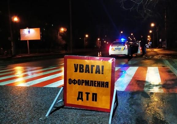 7 березня у Львові автомобіль збив юнака на пішохідному переході