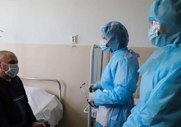 У стані середньої важкості: у 21 мешканця Львівщини запідозрили коронавірус  фото