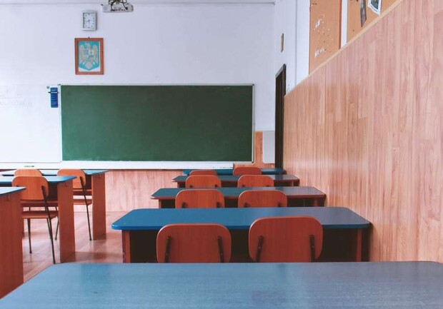 Перебрав: львів'янин погрожував підірвати школу фото
