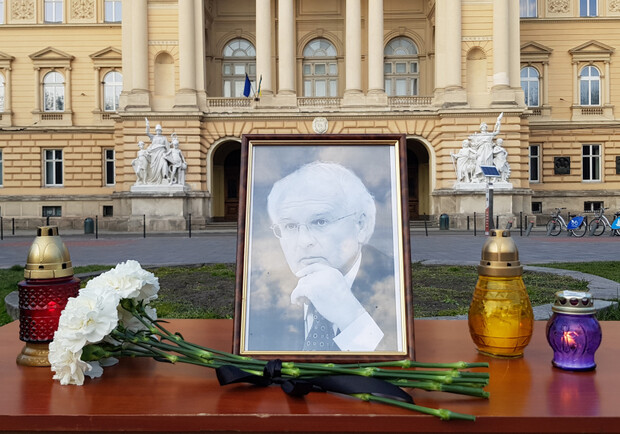 Похорон Івана Вакарчука транслюватимуть онлайн: як долучитись фото