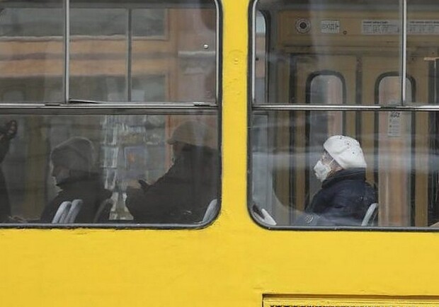 Карантинне: у Львові розширили перелік осіб, які можуть їздити у громадському транспорті   фото