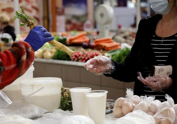 Керівника львівського ринку на Зубрівській оштрафували через порушення карантину. Фото: ЛМР