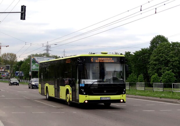 У Львові відновили роботу два автобусні маршрути. Фото: Святослав Нейгауз
