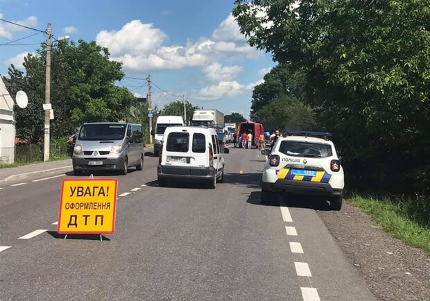 На Львівщині вантажівка збила насмерть 10-річну дівчинку. Фото: Варта1
