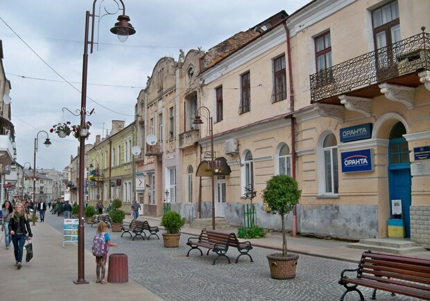 Мешканця Золочева оштрафували за мастурбацію в центрі міста. Фото: Вікіпедія
