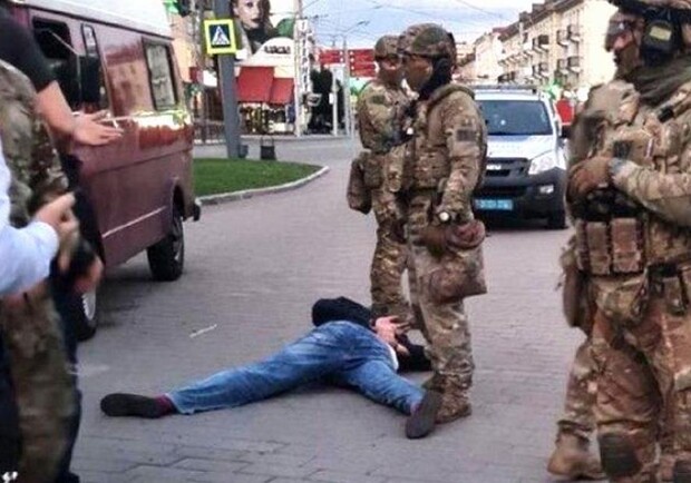 Затримання луцького терориста і звільнення заручників. Фото: Арсен Аваков.
