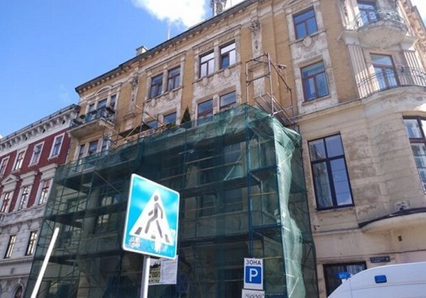 У центрі Львова трагічно загинув реставратор. Фото: zaxid.net