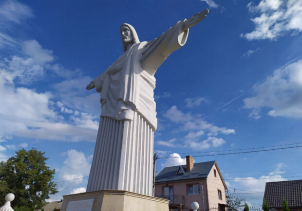 Як у Ріо-де-Жанейро: у Трускавці відкрили найбільшу в Україні статую Ісуса Христа. Фото: Depo.Львів.