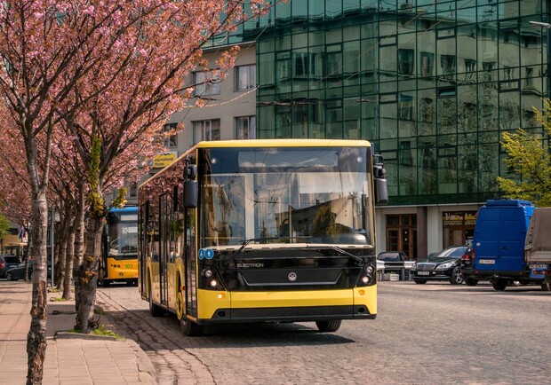 Два забуті львівські автобусні маршрути відновили роботу. Фото: ЕлектронТранс