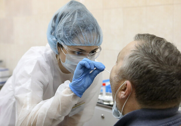 В Україні запровадять швидкі тести на антиген для діагностики коронавірусу. Фото: bastabalkana.com