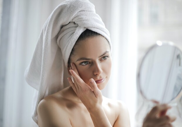 5 факторів стресу, яких необхідно позбутися, щоб уберегти свою шкіру.