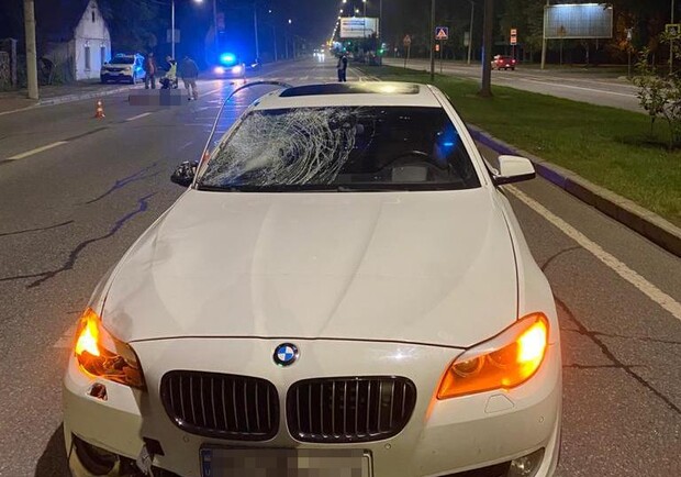 На пішохідному переході автомобіль BMW збив чоловіка. Фото: поліція Львівської області