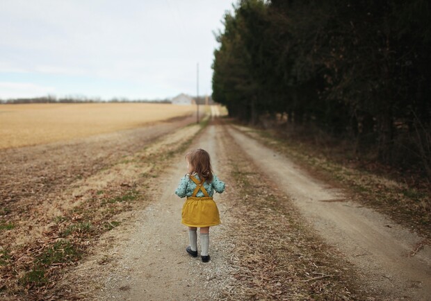 Зниклу на Сихові 5-річну дівчинку знайшли за 25 км від міста. Фото: pexels.com