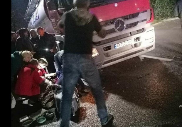 У Рава-Руській вантажівка збила восьмикласницю. Фото: Варта1