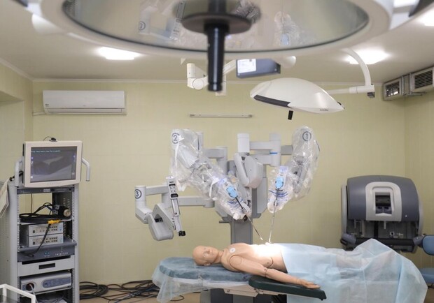 У львівській лікарні працюватиме робот-хірург. Фото: Роман Балук