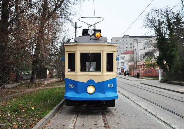 У Львові курсує відреставрований 111-річний трамвай. Фото: Alex Shutuyk