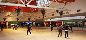 Ковзанка у ТРЦ King Cross Leopolis