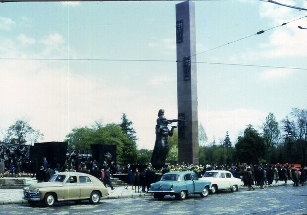 Що буде на місці Монумента слави у Львові. Фото: Фотографії старого Львова