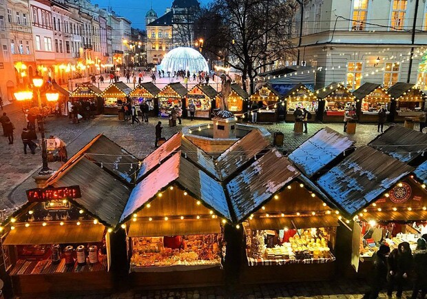 Львів'ян та гостей міста запрошують на Різдвяний фермерський ярмарок у центрі. Фото: pinterest.com