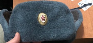 Догулявся: в центрі Львова затримали киянина за шапку з комуністичною символікою