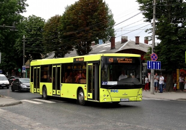 Один з львівських автобусів змінив маршрут. Фото: Твоє Місто