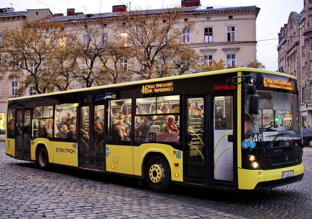 У Львові пасажира автобуса оштрафували на 17 тисяч гривень. Фото: i.imgur.com (умовне)