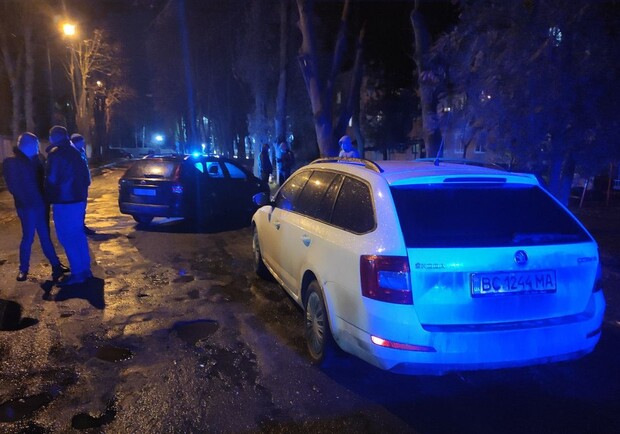 У Львові п’яний поліцейський скоїв ДТП. Фото поліції