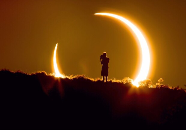 Цього року українці зможуть спостерігати сонячне затемнення. Фото: pinterest.com