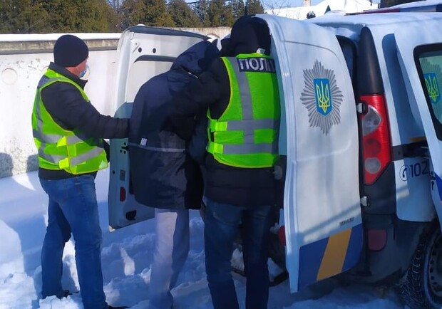 Львівські правоохоронці розшукали вбивцю чоловіка, труп якого знайшли 7 лютого. Фото: поліції