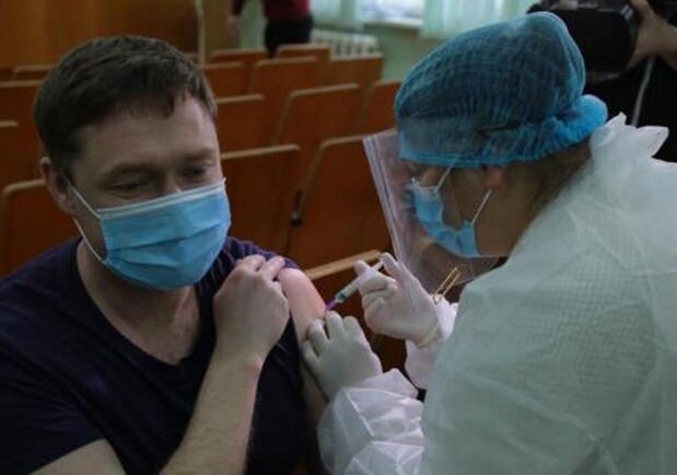 Голова Львівської облдержадміністрації Максим Козицький вакцинувався від COVID-19. Фото облдержадміністрації