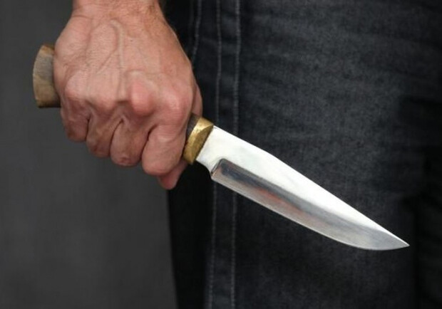 На Стрийщині чоловік накинувся з ножем на 61-річну сусідку. Фото: promin.cv.ua (умовне)