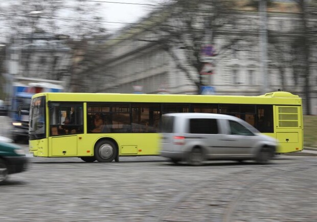 Двом львівським автобусам продовжили маршрути. Фото: Львівська міська рада (умовне)