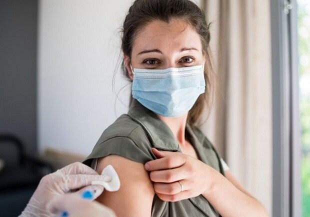 Львівська область розпочинає проводити щеплення вакциною "CoronaVac". Фото: GETTY IMAGES