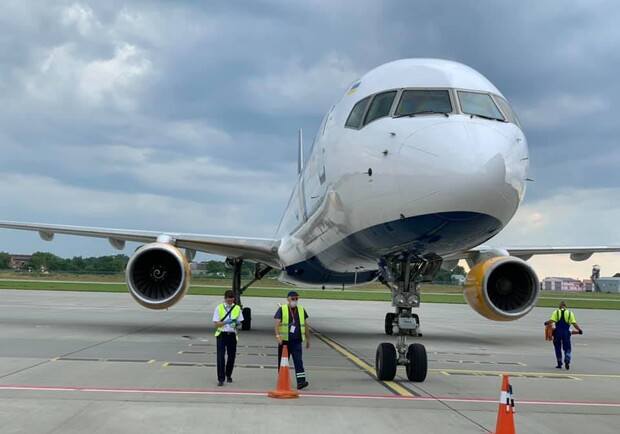 Ірландський лоукостер Ryanair відкриває новий авіарейс зі Львова на Кіпр. Фото: Львівський аеропорт