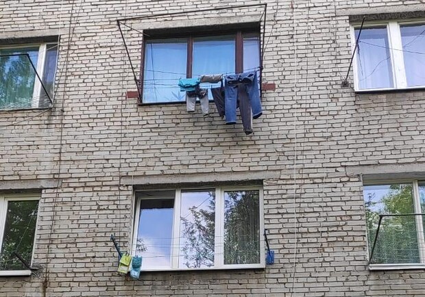 З'явилися подробиці про сім'ю дівчинки, яка вистрибнула з вікна на Шевченка. Фото: поліції