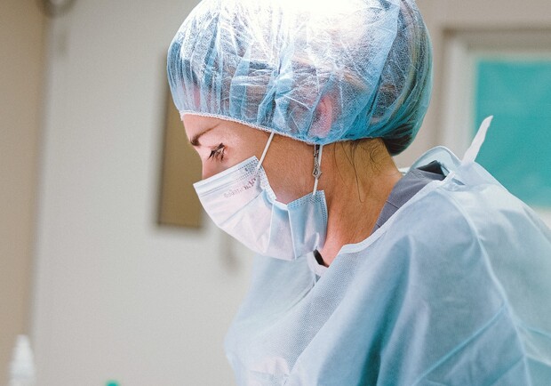 У Львові хірурги витягнули зі шлунку 5-річної дівчинки копійки. Фото: pexels.com
