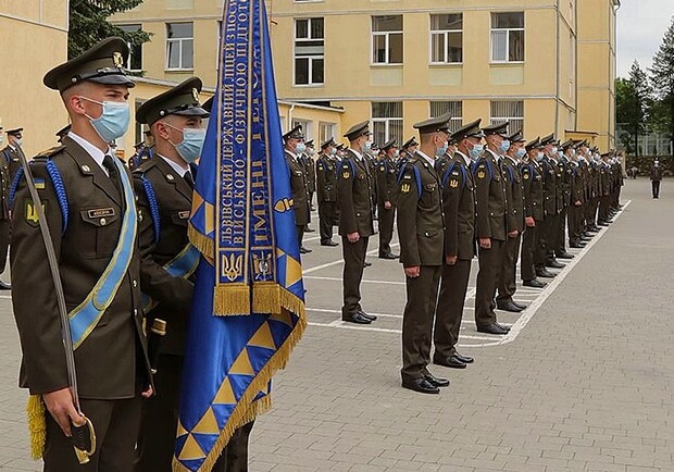 Татова гордість: у львівському військовому ліцеї – найбільший конкурс за останні п’ять років. Фото: АрміяІnform