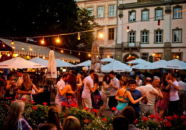 У Львові відбудеться фестиваль «Ніч у Львові». Фото: fest.lviv.ua