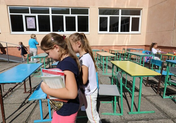 Є відповідь: як працюватимуть школи у Львові з 1 вересня. Фото: Львівська міська рада.