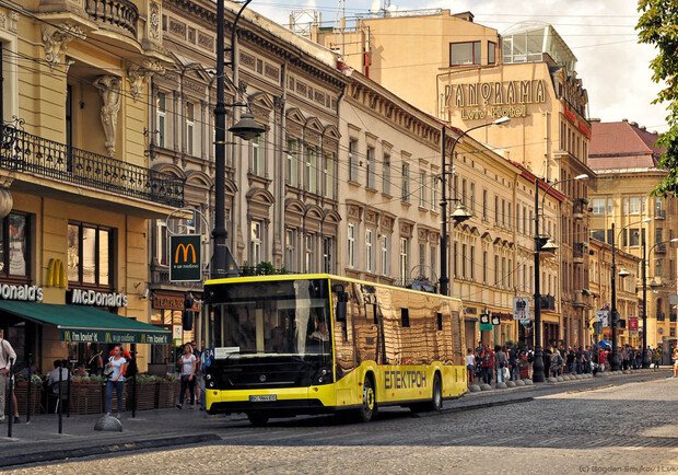 12 вересня кілька львівських автобусів не курсуватимуть, а деякі вулиці перекриють. Фото: АТП1 (ілюстративне)