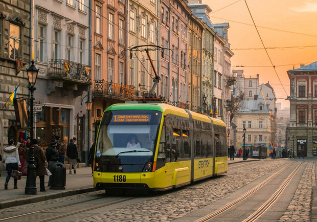 Скільки нового транспорту планують закупити для Львова. Фото: i.pinimg.com (ілюстративне)