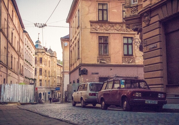 В’їзд транспорту у пішохідну зону Львова змінили. Фото: unsplash.com (ілюстративне)